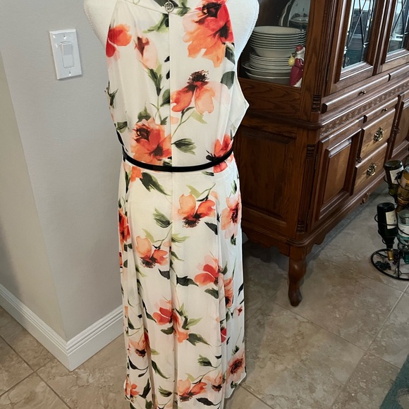 Gorgeous Tommy Hilfiger dress - Picture 5 of 7